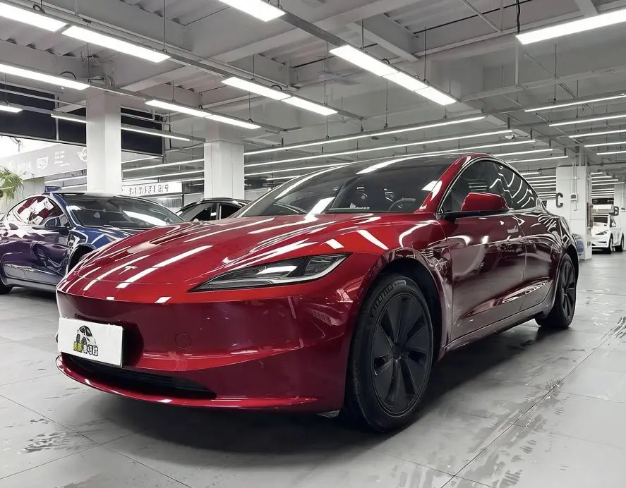 Tesla Model 3 Rear-wheel drive version