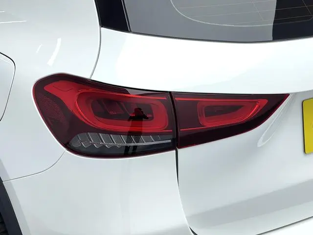Mercedes-Benz Mercedes-Benz GLA GLA 200