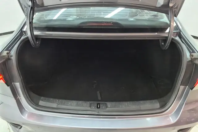 Roewe Roewe i5 Facelift 1.5L CVT Diamond edition
