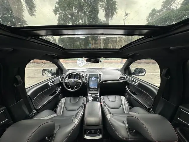 Ford Sharp World EcoBoost 245 four-wheel drive ST-Line 7-seater