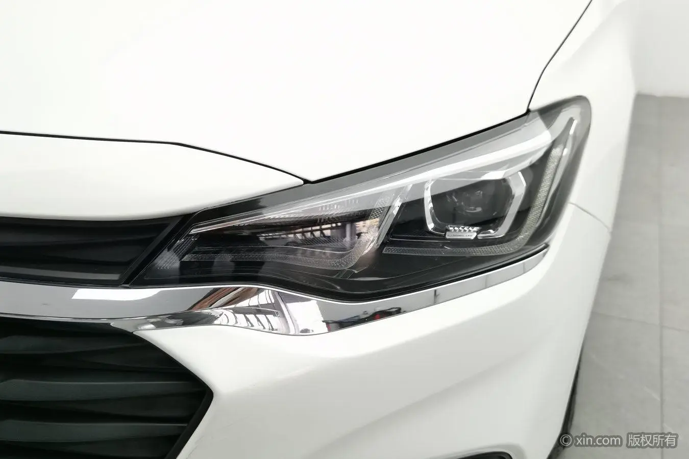 Chevrolet Cruze 320 automatic Enjoy Skylight version