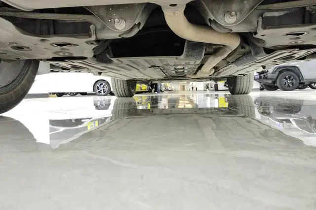 LYNK & CO Lynk &Co. 01 EM-P 1.5T Jin Pro Country VI