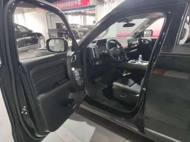 Haval Haval Big Dog 2.0T four-wheel drive Chinese Garden dog Version