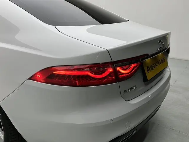 Jaguar Jaguar XFL 2.0T P200 two-wheel drive Elite Edition