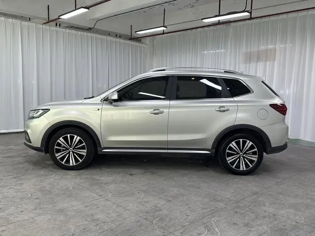 Roewe Roewe eRX5 50T Hybrid Interconnection Premium Ultimate Edition