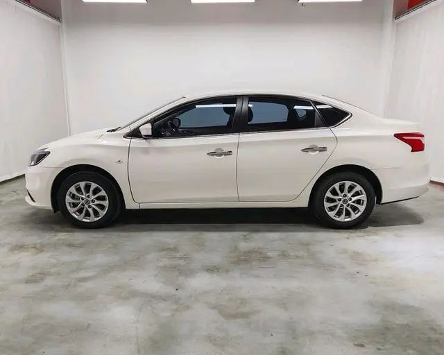 Nissan Xuan Yi Classic 1.6 XE CVT Comfort Edition