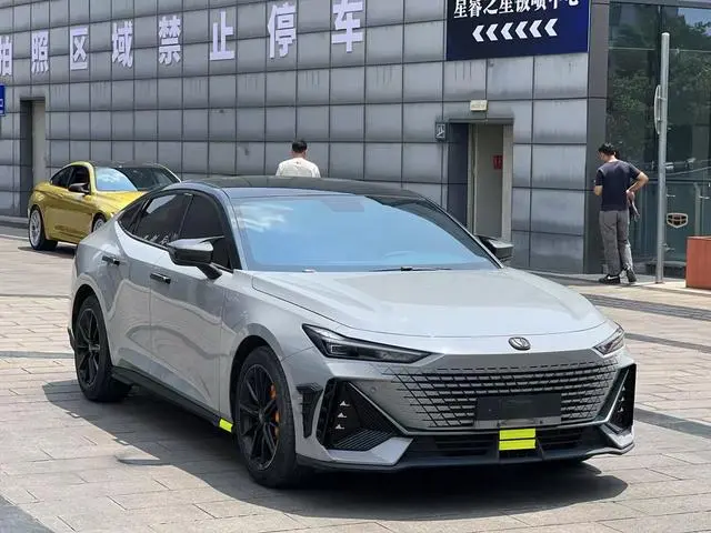 Changan Changan UNI-V 1.5T Smart Pilot type