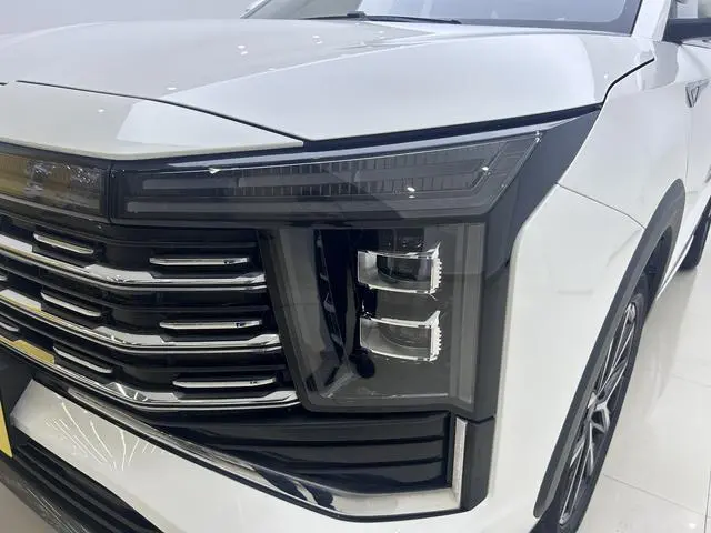 SOL Sihao X8 PLUS 1.5TGDI DCT Zhijia Edition 6/7 Seats