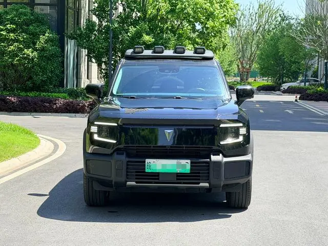 Shenlan Deepal Dark blue G318 Four-wheel drive air suspension version