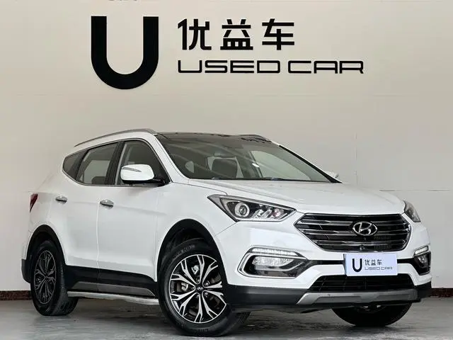 Hyundai Shengda 2.0T automatic two-wheel drive intelligent 7-seater