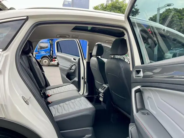 Volkswagen Tiguan X 330TSI Premium Edition