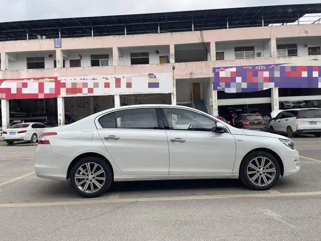 Peugeot Peugeot 408 1.6T Automatic Deluxe Edition