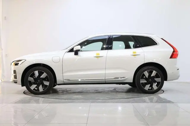 Volvo Volvo XC60 PHEV T8 four-wheel drive long battery life Zhiyuan Deluxe Edition