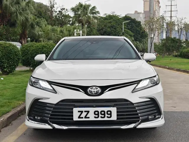 TOYOTA Camry 2.5G Deluxe Edition