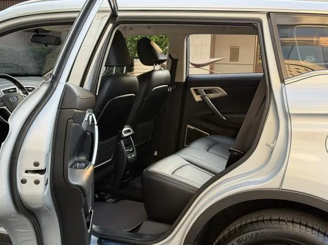 Geely Boyue 1.8TD DCT two-wheel drive intelligent 4G connected version