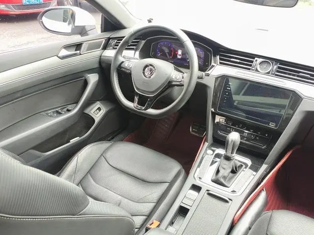 Volkswagen Volkswagen CC 330TSI Charm Edition Country VI