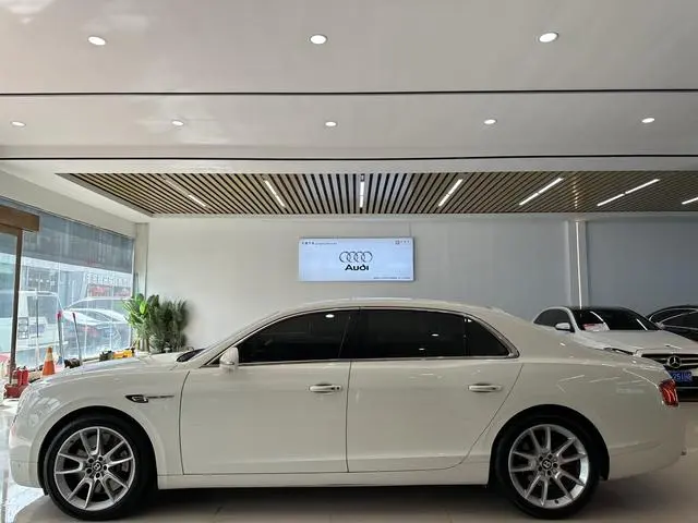 Bentley Flying 4.0T V8S Standard Edition