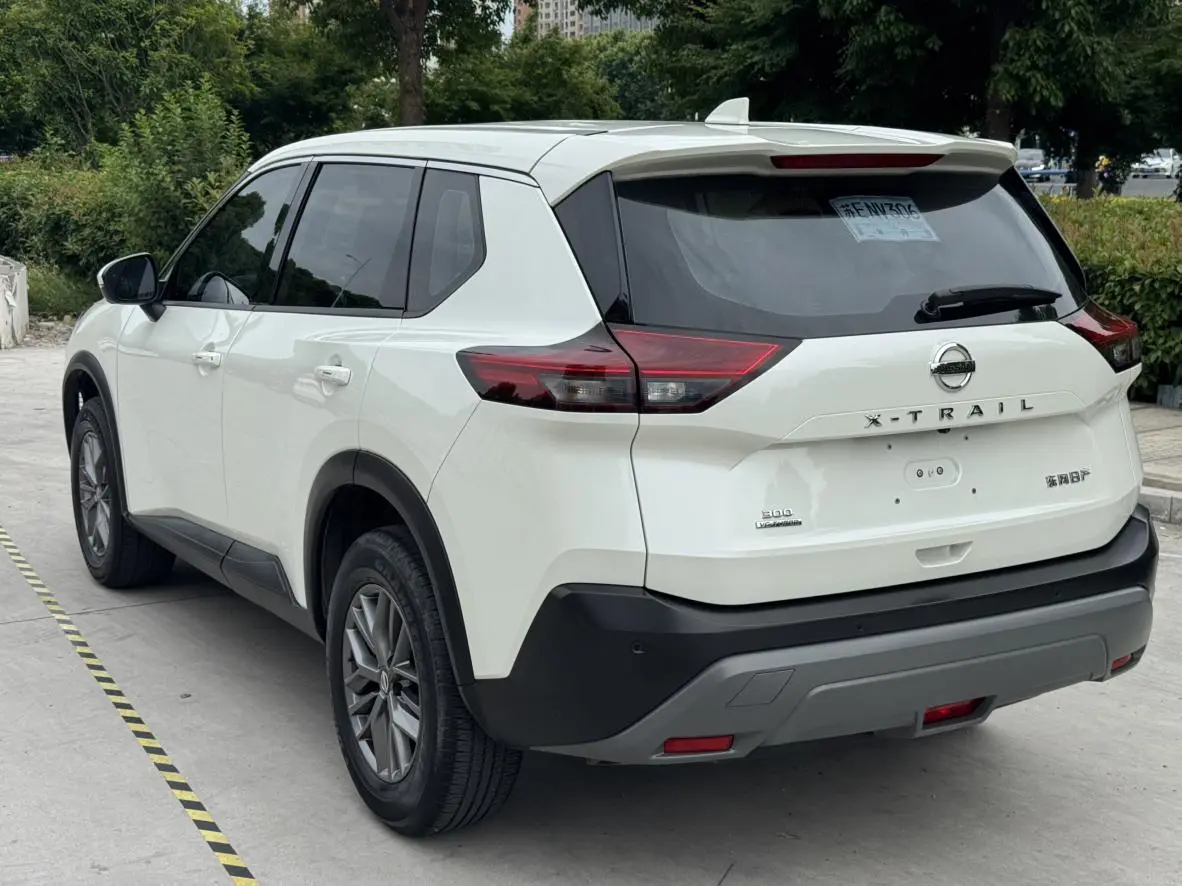Nissan Qijun VC-Turbo 300 CVT 2WD Deluxe Edition