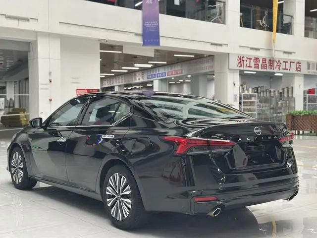Nissan Teana 2.0L XL-TLS Enjoy Edition