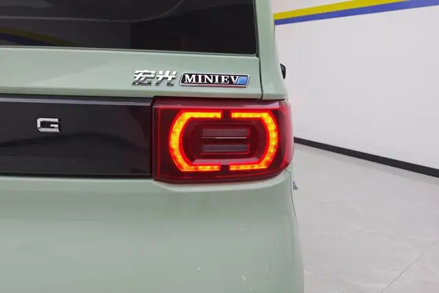 Wuling Wuling Hongguang MINIEV Macaron Premium Lithium Iron Phosphate
