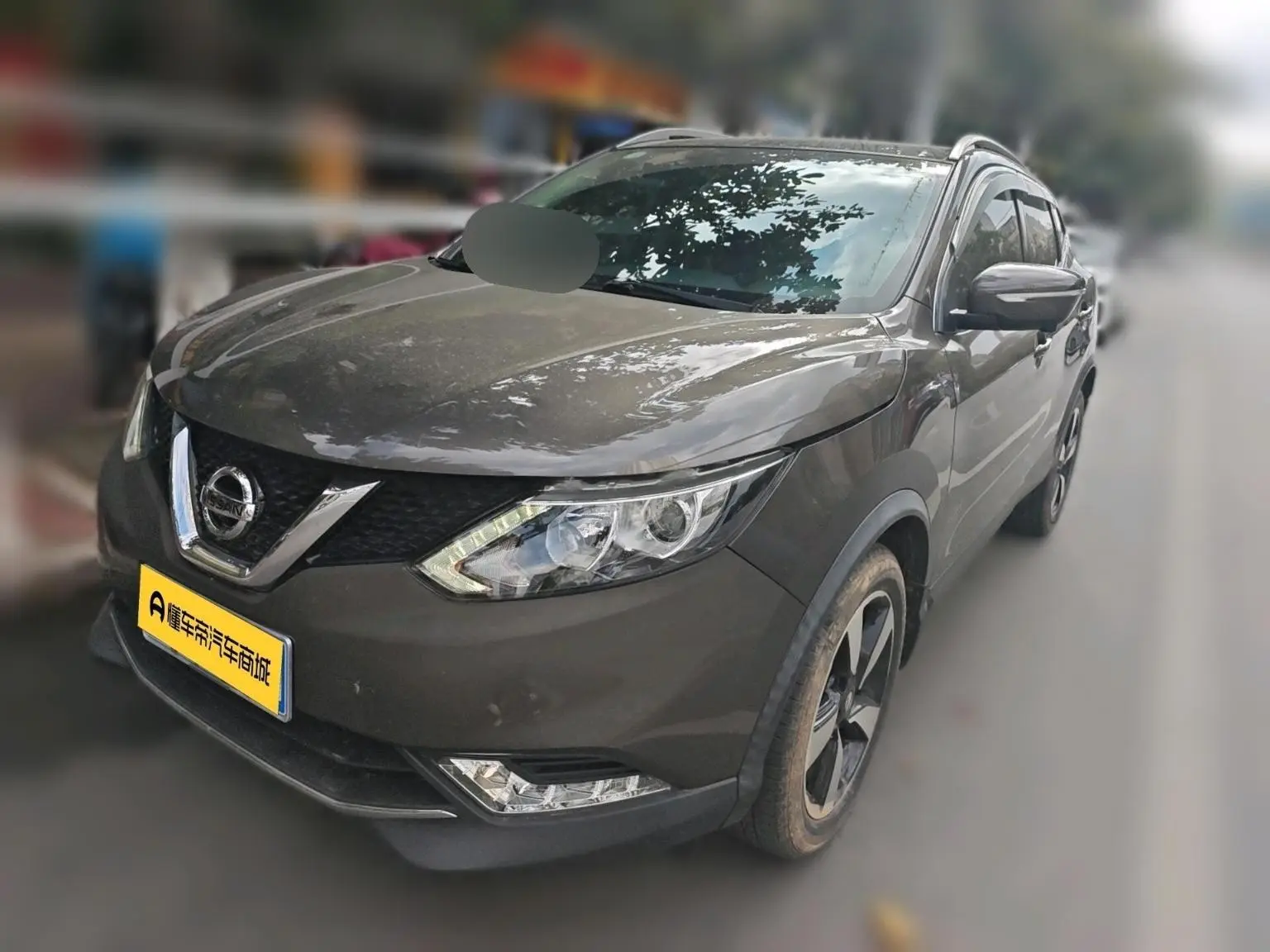 Nissan Qashqai 2.0L CVT Deluxe Edition Country V