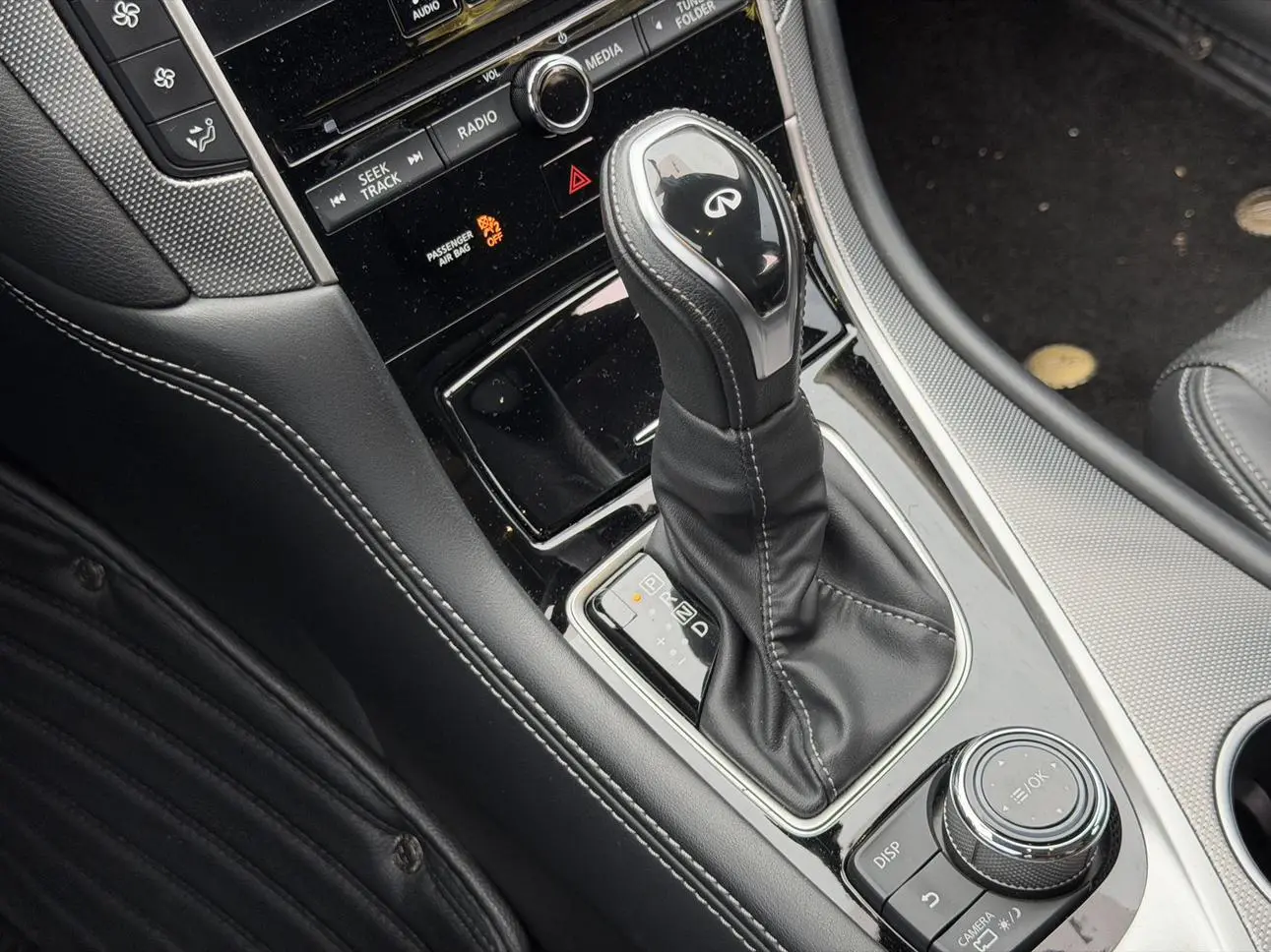 Infiniti Infiniti Q50L 2.0T enjoy the sports version