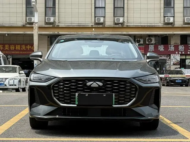 Chery Fengyun Fengyun A8L 145km luxury