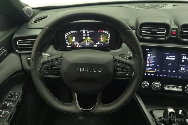 LYNK & CO Lynk 03 1.5TD DCT Jin Pro