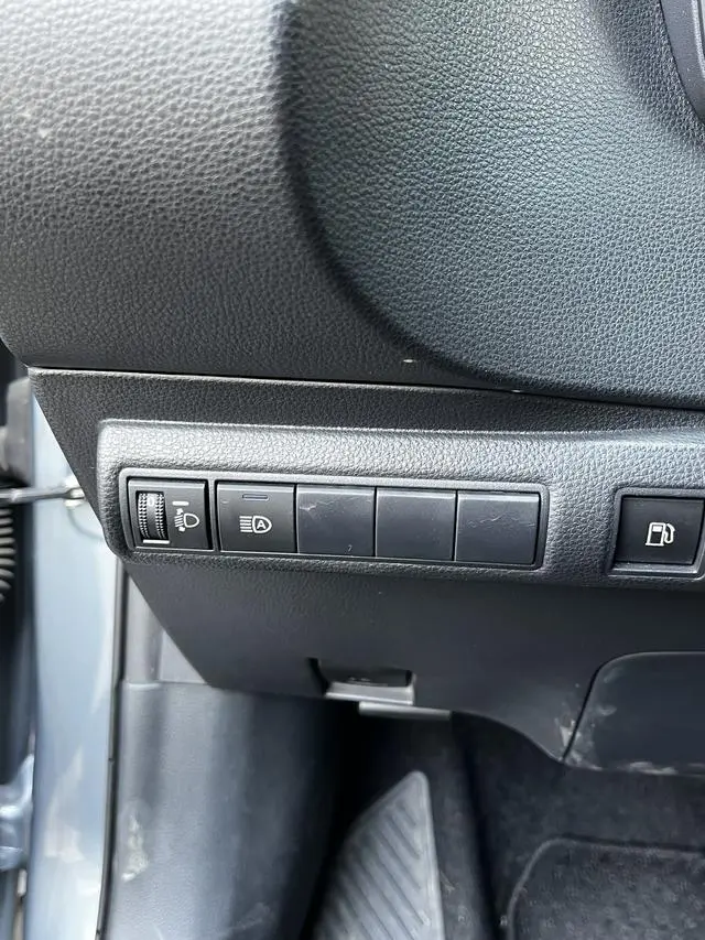 TOYOTA Corolla Dual engine 1.8L E-CVT GL-i Elite Edition
