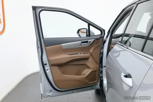 Haima Seahorse 7X 1.6TGDI automatic luxury 6-seater