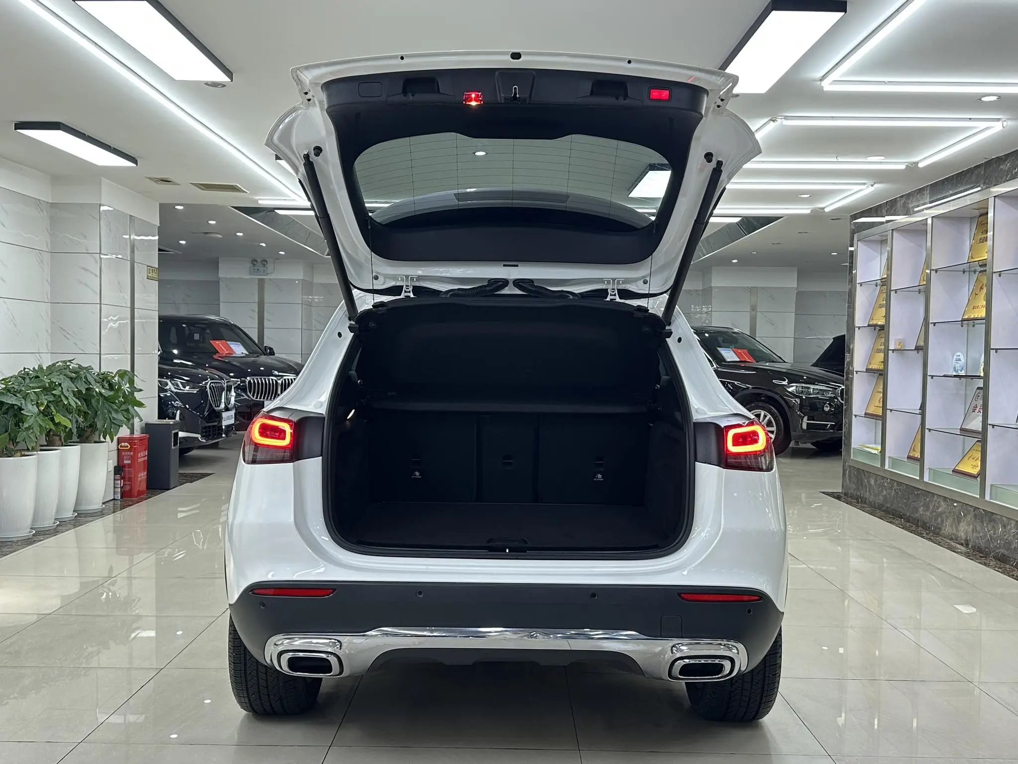 Mercedes-Benz Mercedes-Benz GLA GLA 200