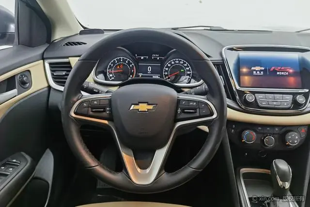 Chevrolet Cruze 320 Automatic Enjoy Edition