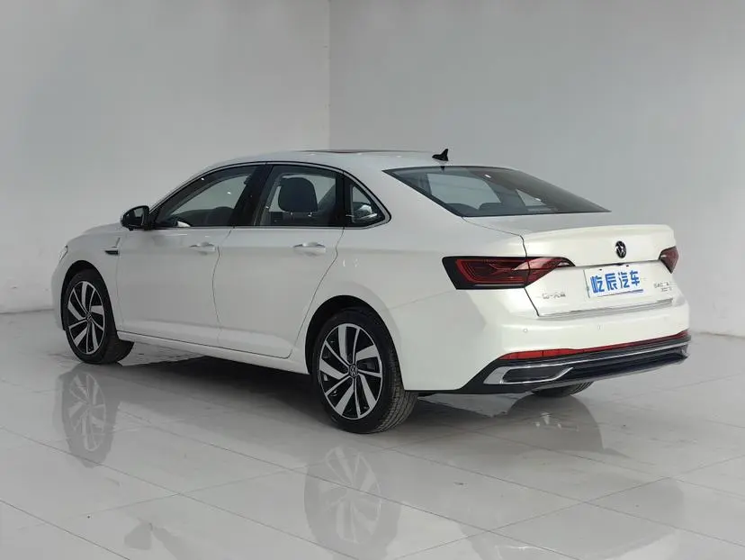 Volkswagen Sagitar 300TSI DSG Excellent Edition