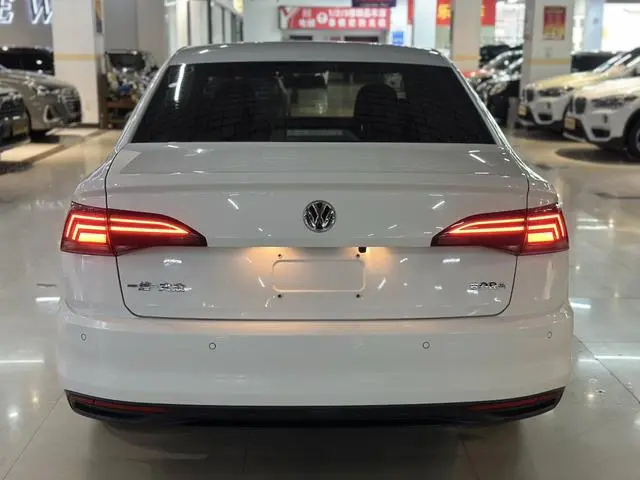 Volkswagen Bora 1.5L automatic fashion type
