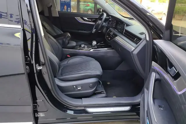 Hongqi Hongqi HS5 Facelift 2.0T Zhilian Flag Enjoy Edition