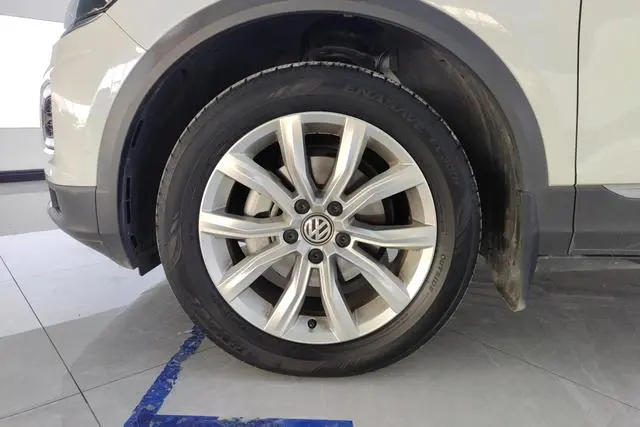 Volkswagen Exploring songs 230TSI DSG two-wheel drive aggressive type