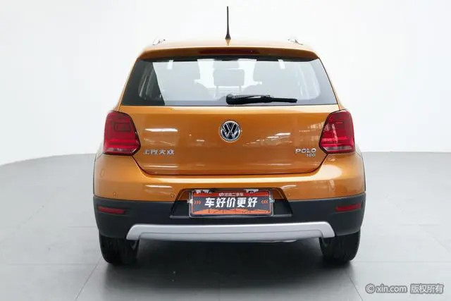 Volkswagen Polo 1.5L Cross Polo automatic