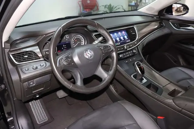 Buick Lacrosse 652T luxury