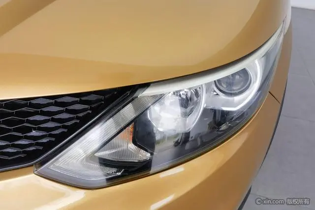 Nissan Qashqai 2.0L CVT Smart Enjoy Edition Country V