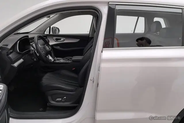 Roewe Roewe RX5 MAX 300TGI Automatic Smart Cockpit Deluxe Edition