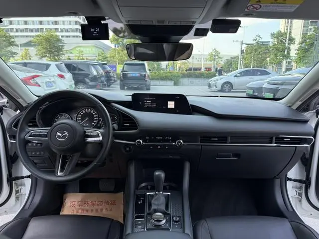 Mazda Mazda 3 Angkesaila 2.0L automatic warranty version