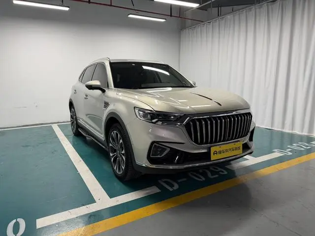 Hongqi Hongqi HS5 2.0T Zhilian flag collar four-wheel drive version