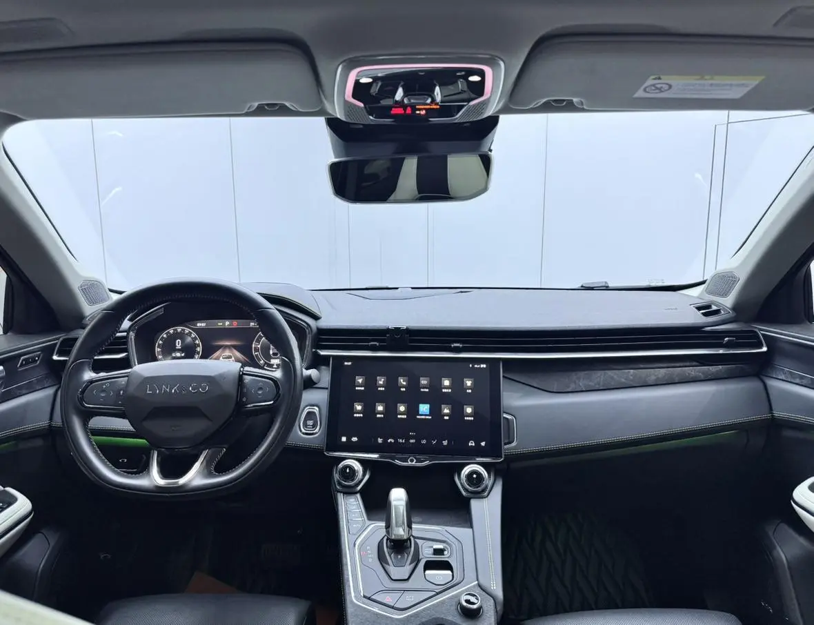LYNK & CO Lynk 05 2.0TD two-wheel drive Halo