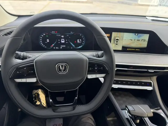 Changan Yidong PLUS 1.4T DCT High Energy Version