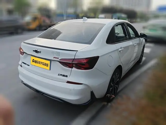 Chevrolet Cruze RS 330T Automatic Fun Version