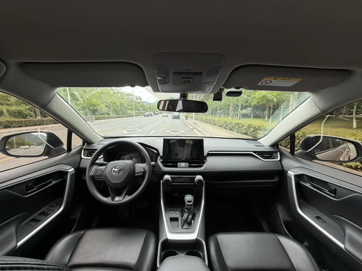 TOYOTA Wilanda 2.0L two-wheel drive leading version
