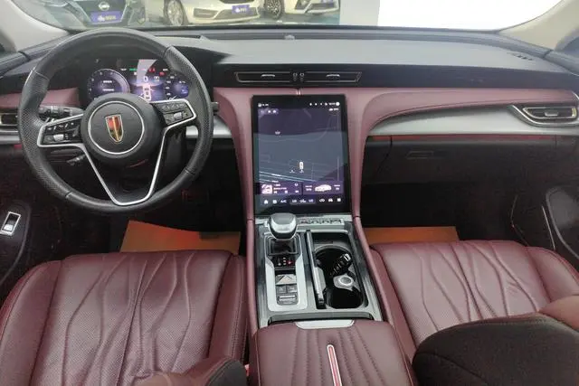 Hongqi Hongqi H5 2.0T Automatic Smart Union flag collar version
