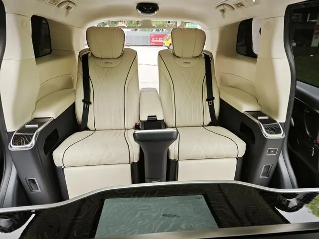GAC Trumpchi M8 Master Series 390T four-seater Royal Edition