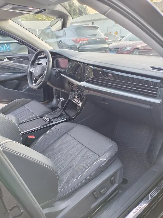 Volkswagen Passat PHEV 430PHEV Hybrid Deluxe Edition