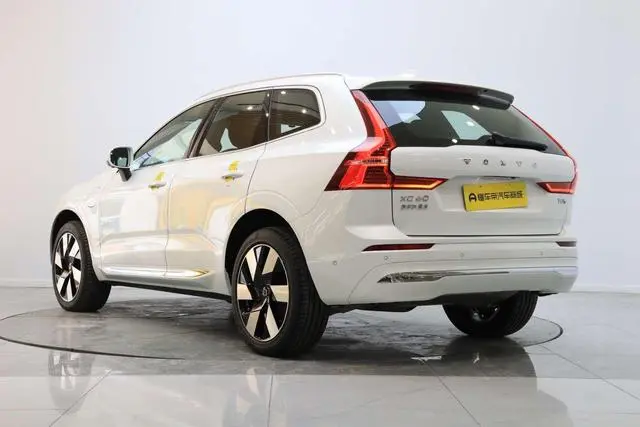 Volvo Volvo XC60 PHEV T8 four-wheel drive long battery life Zhiyuan Deluxe Edition